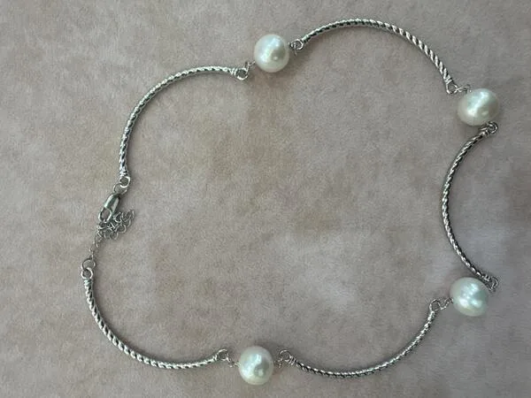 Luna Necklace