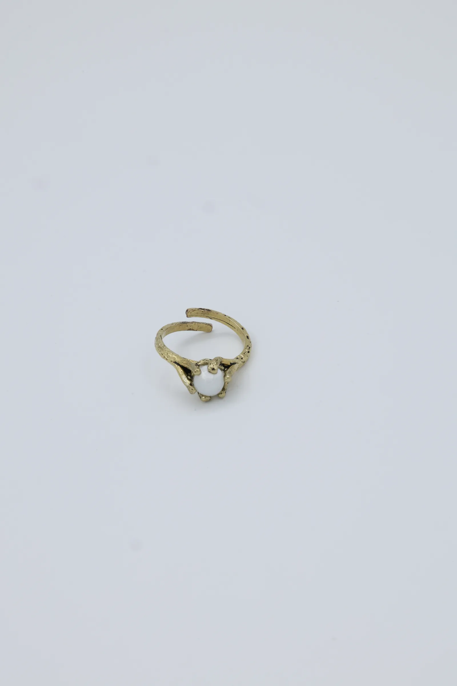 Lunara Ring