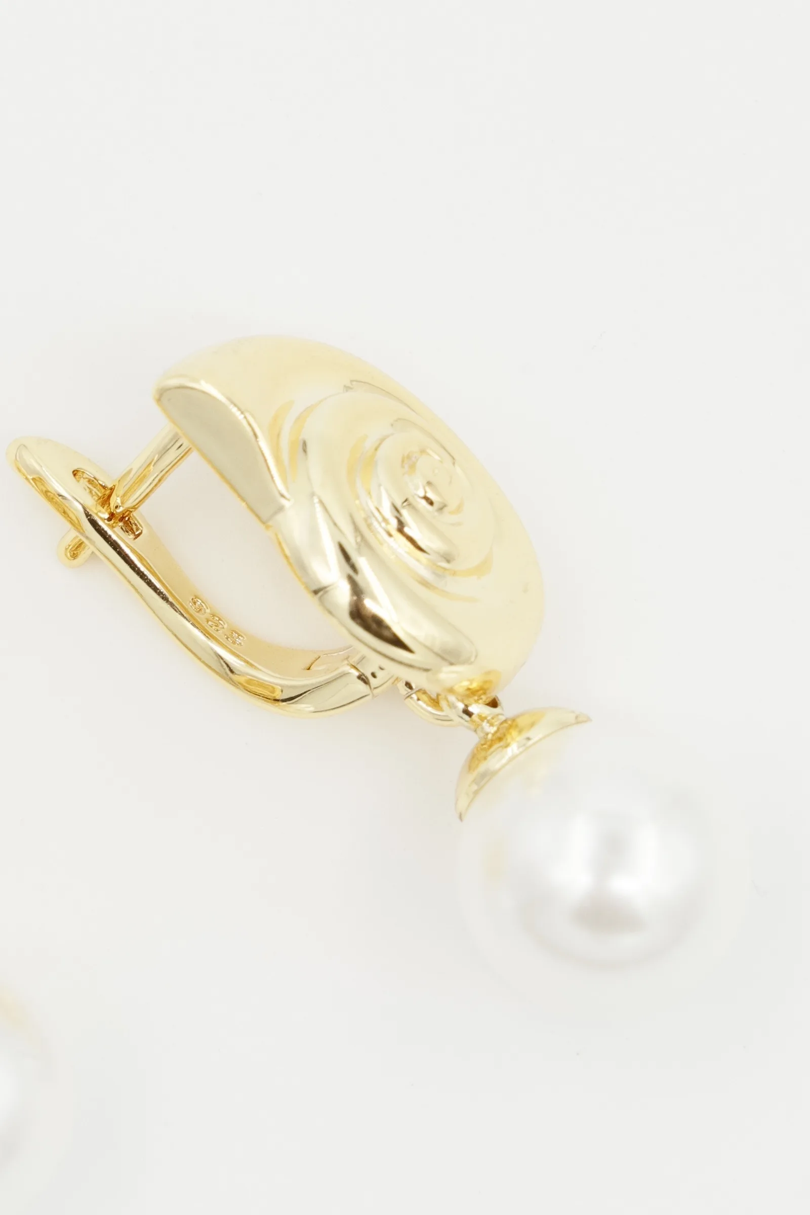 Nerithea Earring