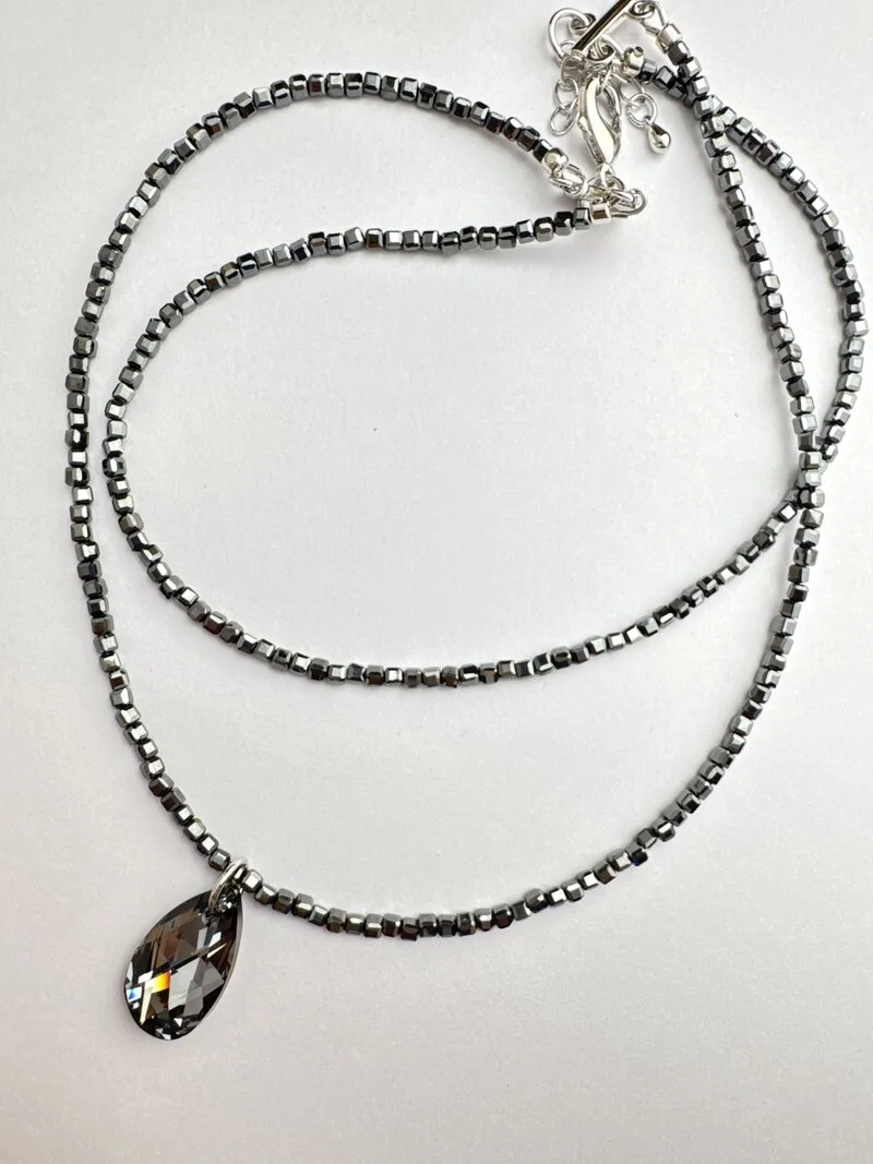Nyctara Necklace