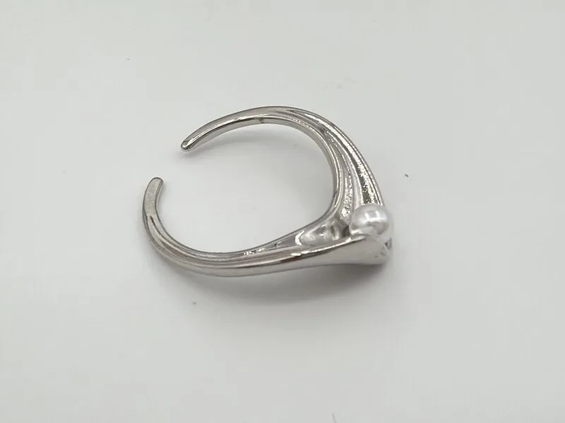 Thalora Ring