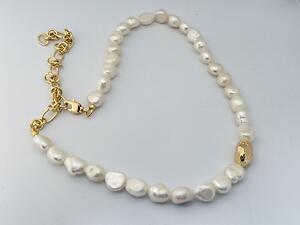 Aquiluna Necklace