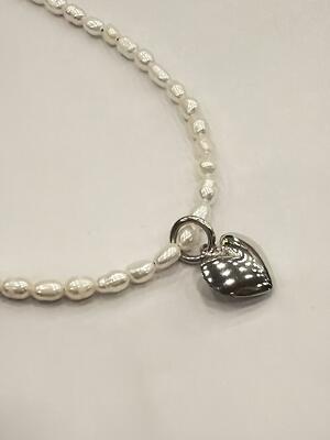Calastra Kolye