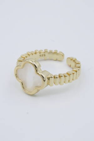 Lunaria Ring