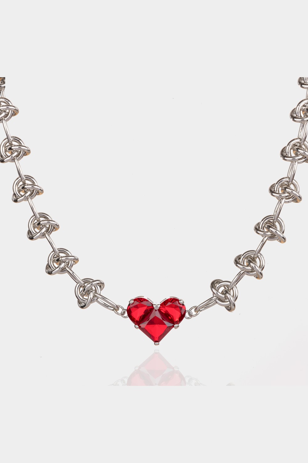 Modern Zincirli Yakut Kalpli Gümüş Kolye Modern Zincirli Yakut Kalpli Gümüş Kolye